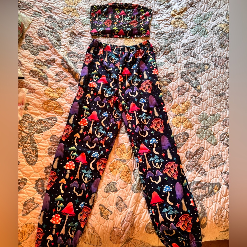 Mushrooms outfit
